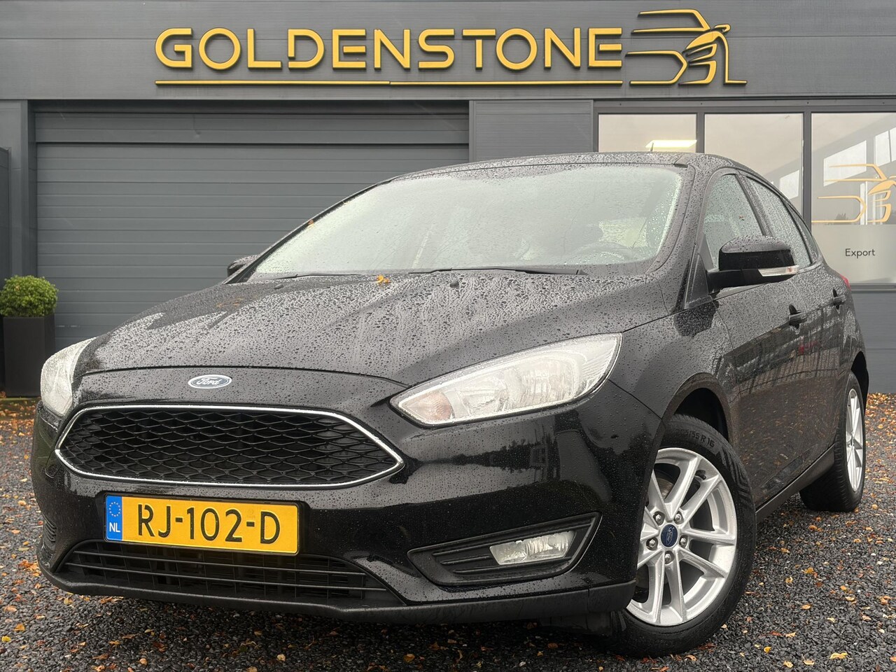 Ford Focus - 1.0 Lease Edition ✓2e Eigenaar✓Navi✓Trekhaak✓Carplay✓Lm velgen✓Pdc✓101pk✓Bj 12-2017✓4 Elek - AutoWereld.nl