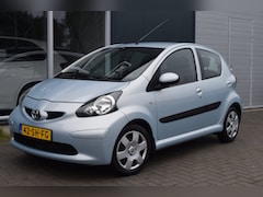 Toyota Aygo - 1.0-12V + | Automaat | Airco | NAP + APK 10-2027