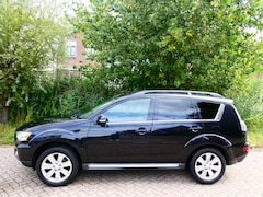 Mitsubishi Outlander - 2.0i 147pk Automaat 2e eig. Leder Schuifdak Trekhaak