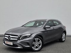 Mercedes-Benz GLA-Klasse - 180 Premium Apple CarPlay Stoelverwarming | Sportstoelen | Urban Pack | PDC V+A