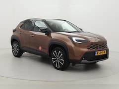 Toyota Yaris Cross - 1.5 Hybrid 130 Executive | Dodehoek detectie | Matrix LED | Head-up display | Stoel-/stuur