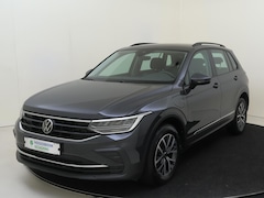Volkswagen Tiguan - 1.4 TSI eHybrid Life | SoH 91% | Trekhaak | Adaptieve cruise control | Lane assist | Parke
