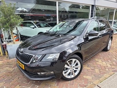 Skoda Octavia Combi - 1.5 TSI Greentech Business Edition, automaat, lage km