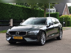Volvo V60 - 2.0 T5 Momentum | CARPLAY | CLIMA | CRUISE | CAMERA | TREKHAAK | LEDER | ZEER MOOIE DEALER