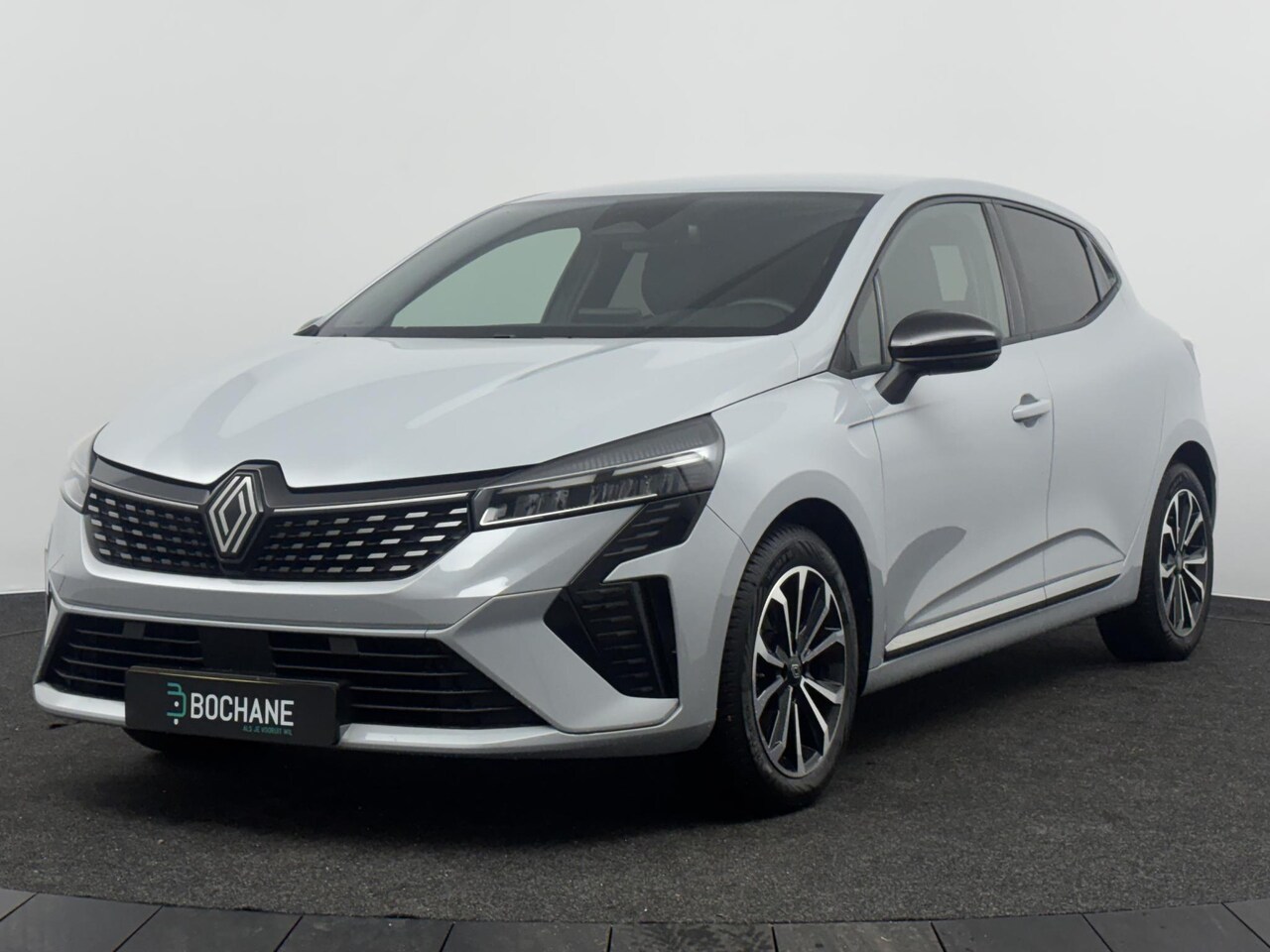Renault Clio - 1.6 E-Tech Full Hybrid 145 techno | Stoelverwarming | Apple CarPlay / Android Auto | Achte - AutoWereld.nl