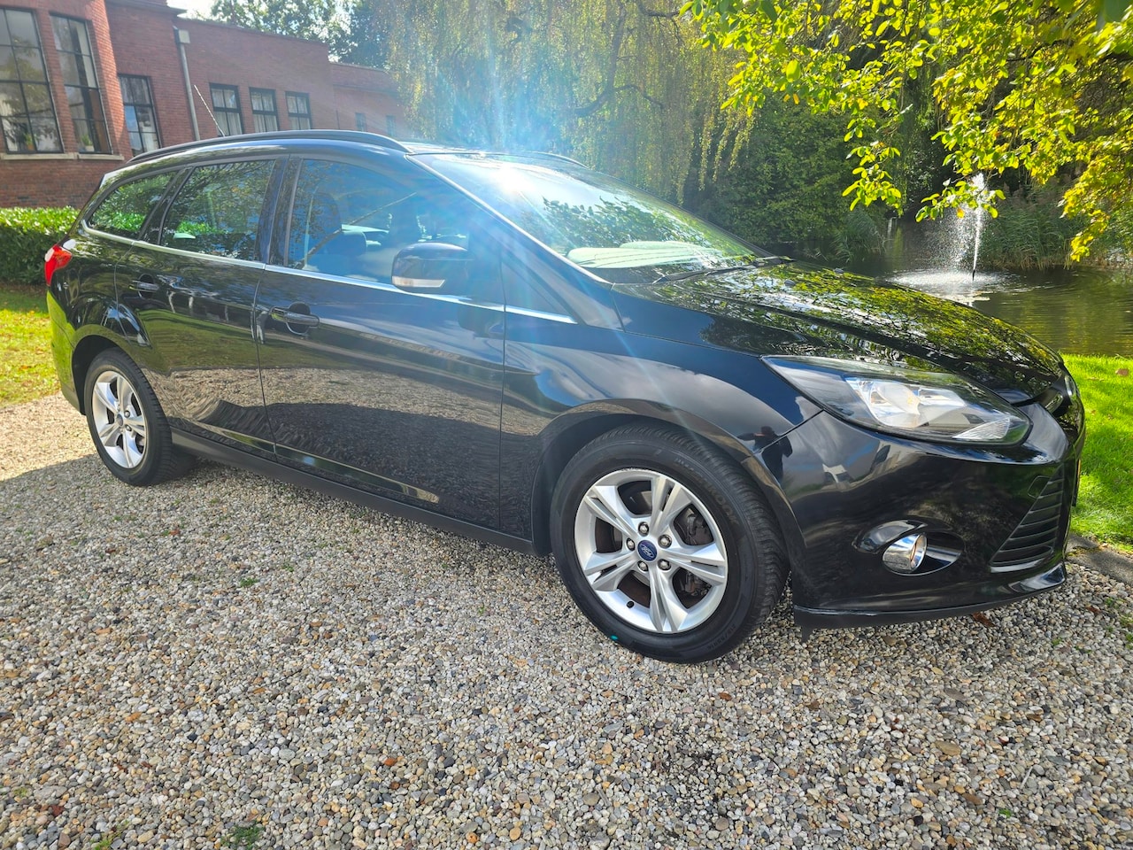 Ford Focus Wagon - 1.0 EcoBoost Lease Titanium 1.0 EcoBoost Lease Titanium - AutoWereld.nl