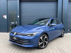 Volkswagen Golf - 1.5 eTSI 50 jähre Edition |PANO|CAMERA|HUD|KEYLESS