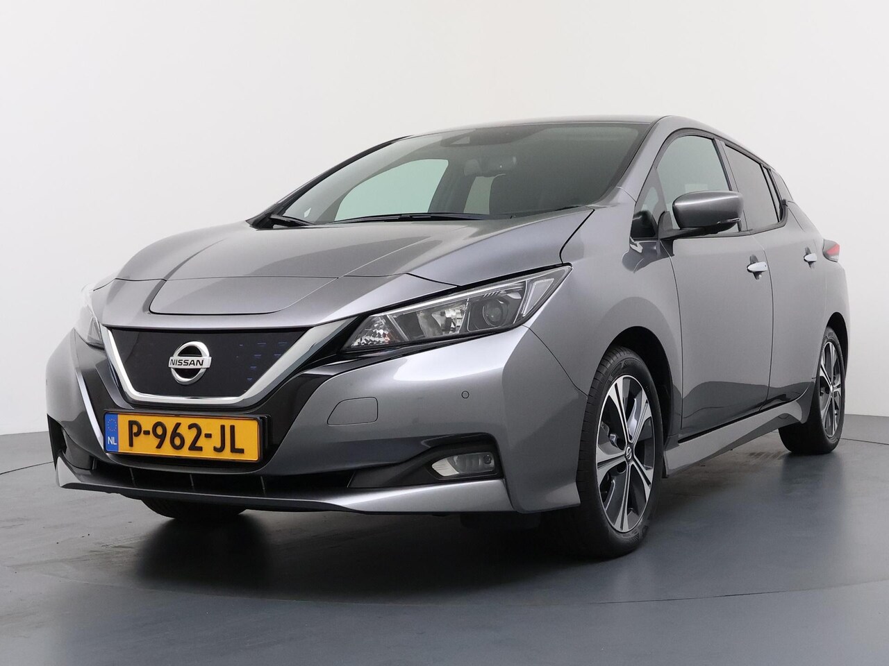 Nissan LEAF - N-Connecta 40 kWh SOH 90,4%| Adapt. Cruise | Stoel- & Stuurverw. | - AutoWereld.nl
