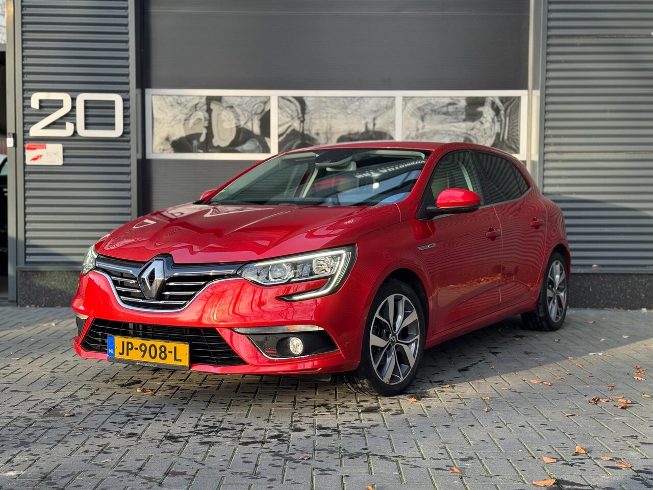 Renault Mégane - 1.2 TCe Bose | CLIMA | PDC | CRUISE | KEYLESS | CARPLAY - AutoWereld.nl