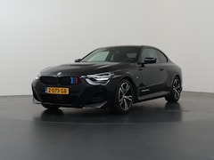 BMW 2-serie Coupé - 218i | M-Pakket | HUD | Stuur/stoelverwarming | Curved Display | Sportstoelen | Camera | D