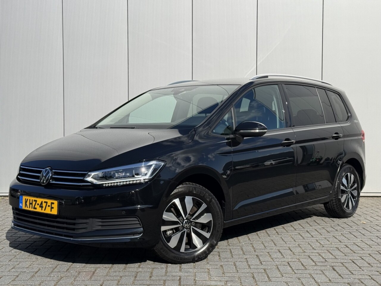 Volkswagen Touran - 1.5 TSI EINDEJAARSAANBIEDING Goal 7 persoons Carplay Elektrische klep Trekhaak Automa - AutoWereld.nl