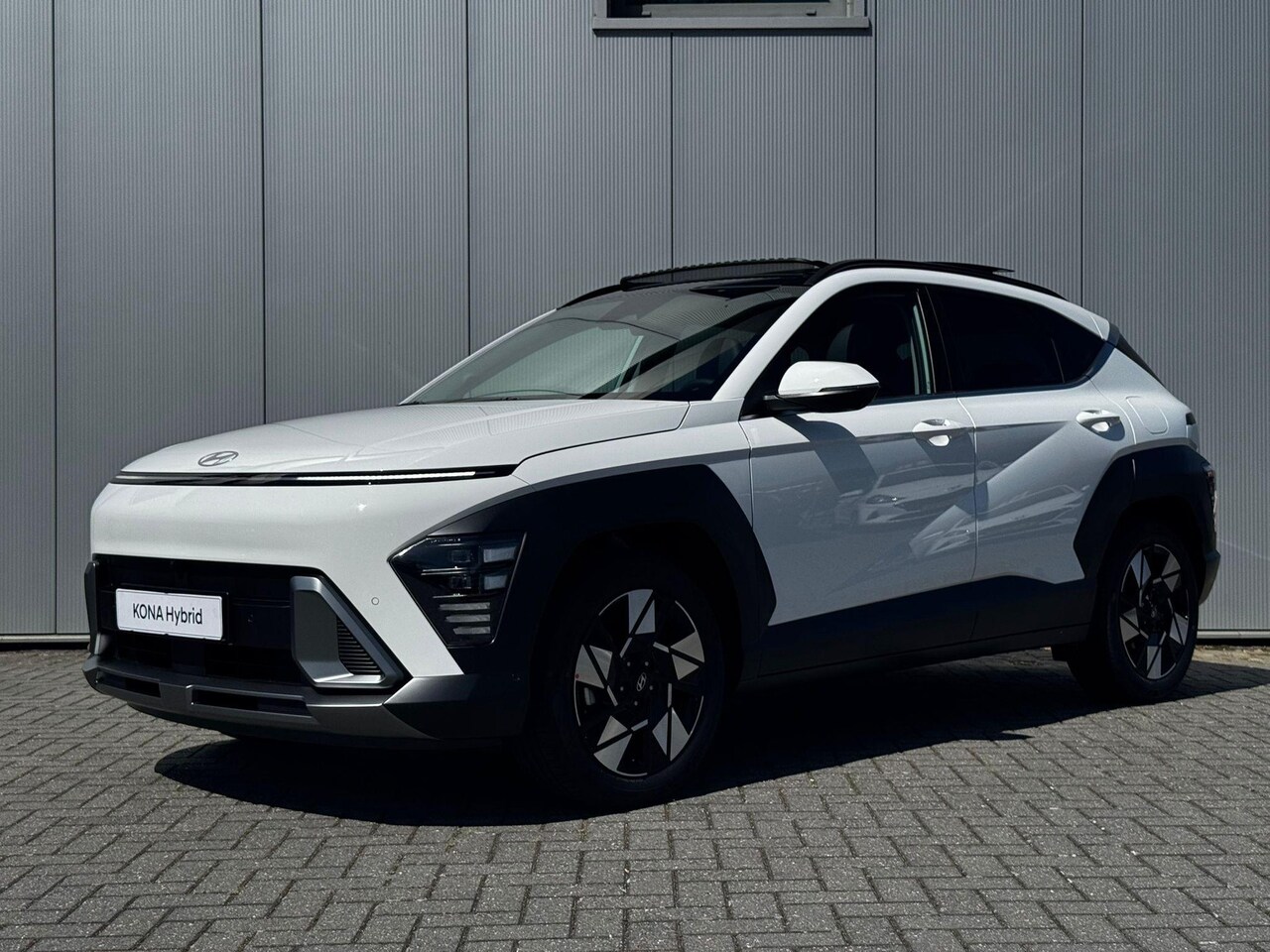 Hyundai Kona - 1.6 GDI HEV Premium Sky | 4000,- voordeel !! | Private Lease vanaf 425,- p/m !! / Schuif- - AutoWereld.nl