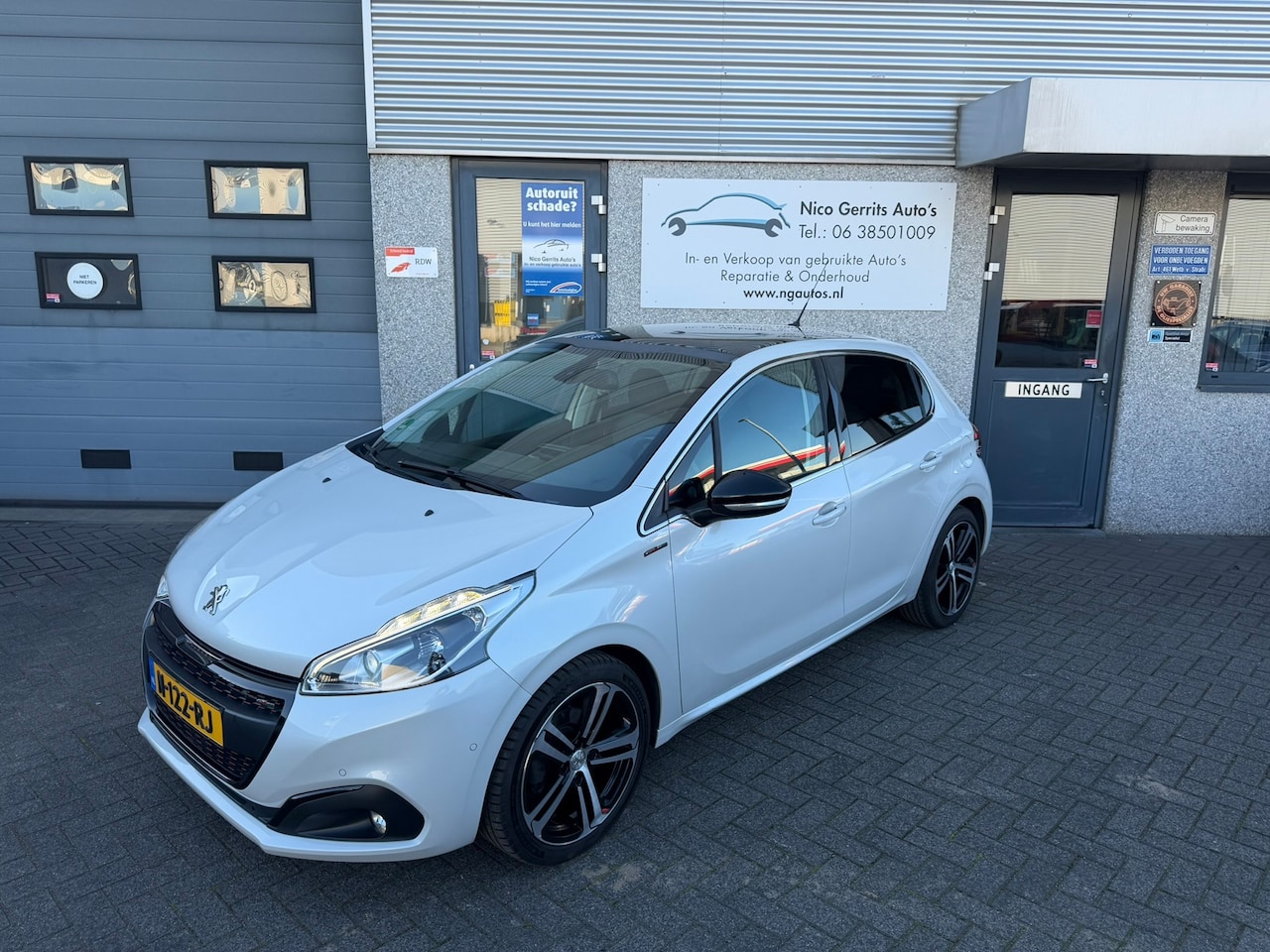 Peugeot 208 - 1.2 PureTech GT-line ZEER MOOI!!! - AutoWereld.nl