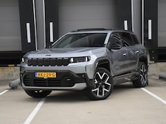 Jeep Compass - First Edition 74 kWh 214pk Automaat WARMTEPOMP | PANO | 20''LM | 360° CAM. | STOELMASSAGE/