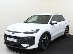 Volkswagen T-Roc - 1.5 eTSI R-Line | Achteruitrijcamera | Keyless | Adaptieve cruise control | Dodehoekdetect