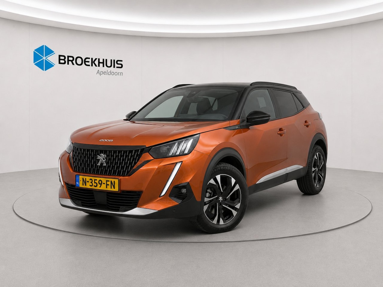Peugeot 2008 - 1.2 PureTech GT | Trekhaak | Camera | Adaptieve Cruise | Navigatie | Apple Carplay / Andro - AutoWereld.nl