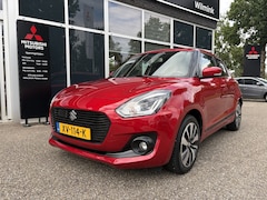 Suzuki Swift - 1.0 Stijl Smart Hybrid | Trekhaak | All Seasons