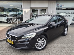 Volvo V40 Cross Country - 1.5 T3 Summum | Trekhaak | Stoelverwarming | Navi | Sensoren