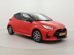 Toyota Yaris - 1.5 Hybrid Launch Edition | Dodehoek detectie | JBL | Head-up display | Stoelverwarming |
