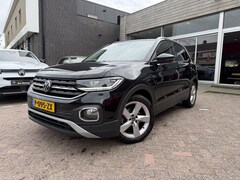 Volkswagen T-Cross - 1.0 TSI Life Business Automaat/Stoel verwarming/Trekhaak/Camera