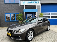 BMW 3-serie Touring - 316i High Executive 136PK|Origineel NL|Prof Navi|Automaat|Leder|Trekhaak|StoelVW|Xenon|Cli