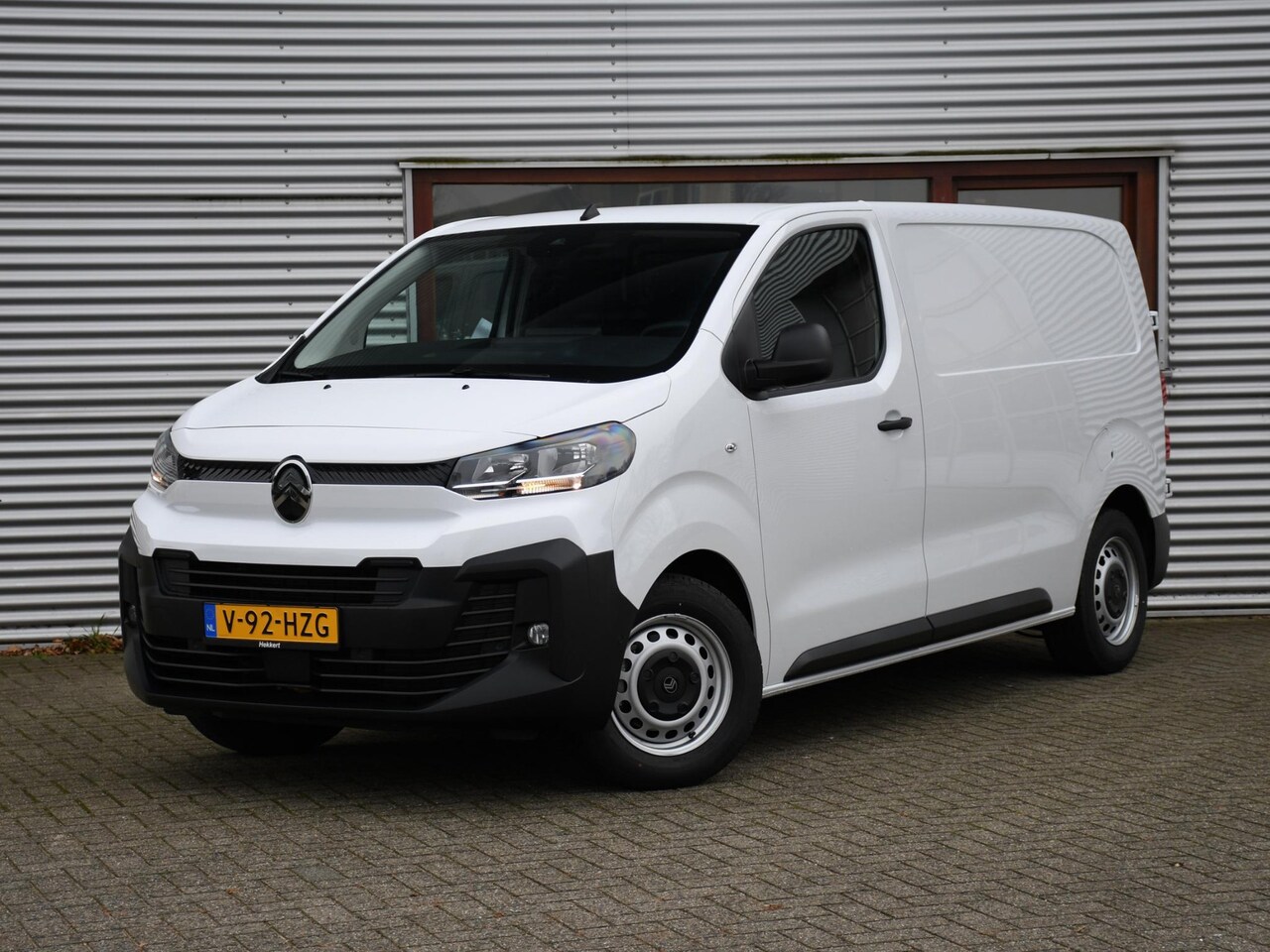 Citroën Jumpy - GB L2H1 1.5 BlueHDI 120pk SURROUND NAV PAKKET | DODE HOEK | PDC ACHTER + CAM. | CRUISE.C | - AutoWereld.nl