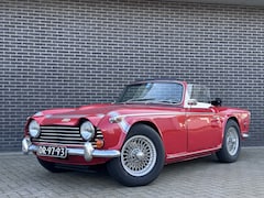 Triumph TR 250