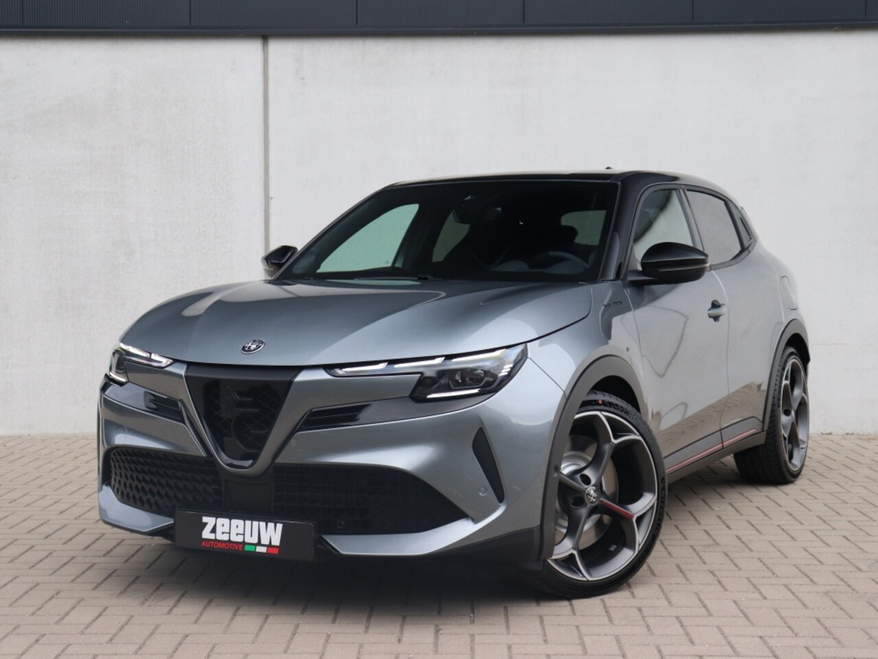 Alfa Romeo Junior - Veloce 54 kWh 280 PK | Sport Pack | Techno Pack | 20" - AutoWereld.nl