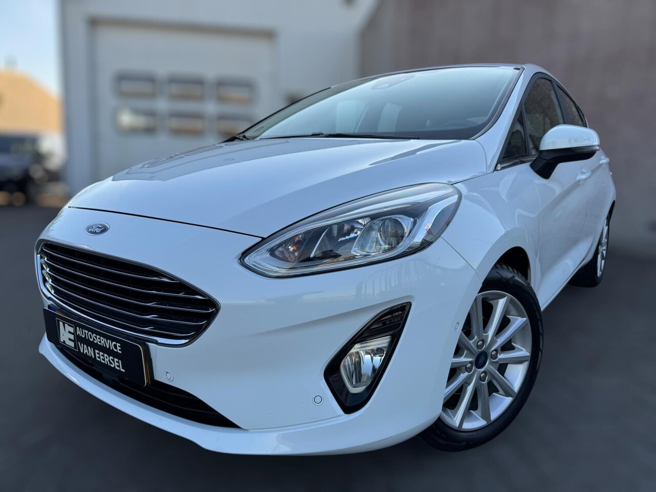 Ford Fiesta - 1.0 EcoBoost Titanium NIEUWE RIEM / WINTERPACK / INPARKEREN / LMV / CARPLAY / NAVIGATIE / - AutoWereld.nl