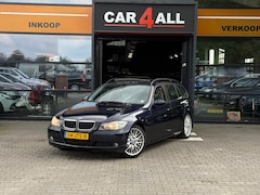 BMW 3-serie Touring - 318i Business Line PANO/STLVRM/PDC/APK 07-2025