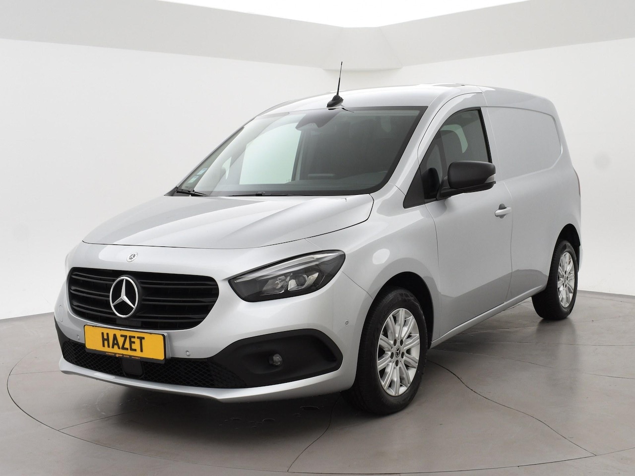 Mercedes-Benz Citan - 113 BENZINE 130 PK AUTOMAAT PRO + CAMERA | 3 ZITS | APPLE CARPLAY | LED | LMV | CRUISE | D - AutoWereld.nl