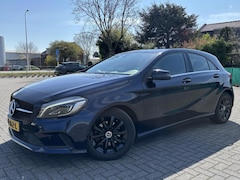 Mercedes-Benz A-klasse - Automaat 180 Business Solution | Automaat | Airco | Camera | Stoelverwarming |