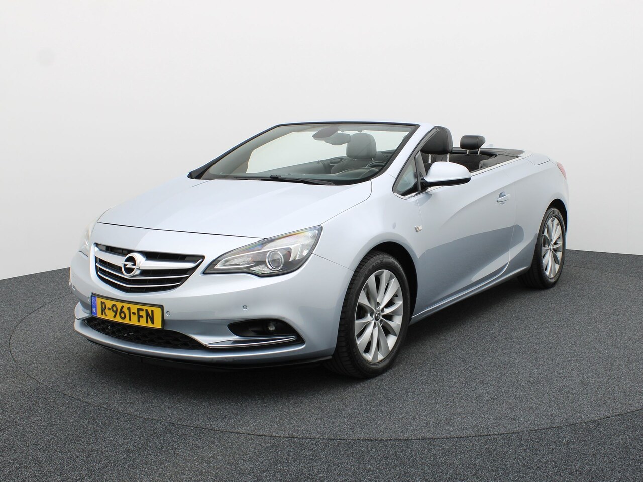 Opel Cascada - 1.6 Turbo 170Pk Aut. Innovation | Parkeersensoren V&A | AGR-Stoelen | Navi | Prijs Rijklaa - AutoWereld.nl