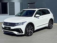 Volkswagen Tiguan - 1.4 TSI eHybrid R-Line 245pk PANO LEER IQ LIGHT TREKHAAK 20" 360 CAMERA