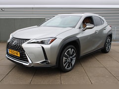 Lexus UX - 250h Business Line Hybride 183 pk TREKHAAK / NAVIGATIE / LED VERLICHTING