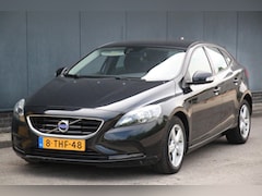 Volvo V40 - 1.6 T4 Kinetic Navigatie/Parkeersensor/Stoelverwarming/Apk 05-2027