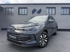 Volkswagen Tiguan - 1.5 eHybrid Life |Trekhaak|360|Carplay|
