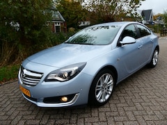 Opel Insignia - 1.4 Turbo 140pk 5-deurs 143.000km Clima Navi LED PDC
