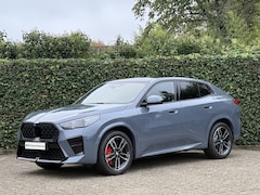 BMW X2 - sDrive20i | M-Sport Pro | 19'' | Panorama. | Elek. stoel | Harman/Kardon | Driv. Prof. | P