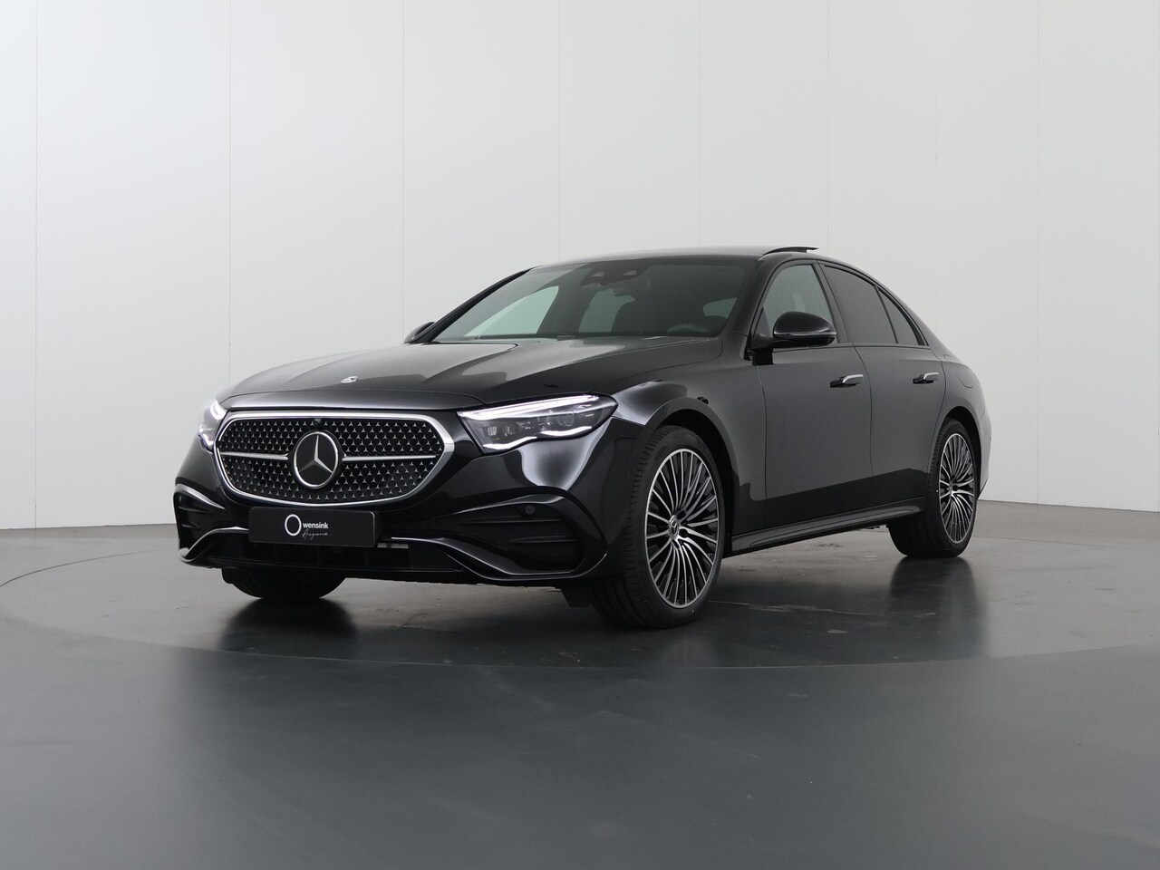 Mercedes-Benz E-klasse - 300e Sport Edition | Panoramaschuifdak | Nightpakket | Premium plus pakket | Rijassistenti - AutoWereld.nl