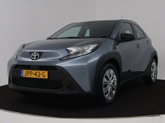 Toyota Aygo X - 1.0 VVT-i MT Play | All-season banden | Apple CarPlay / Android Auto (Navigatie) |