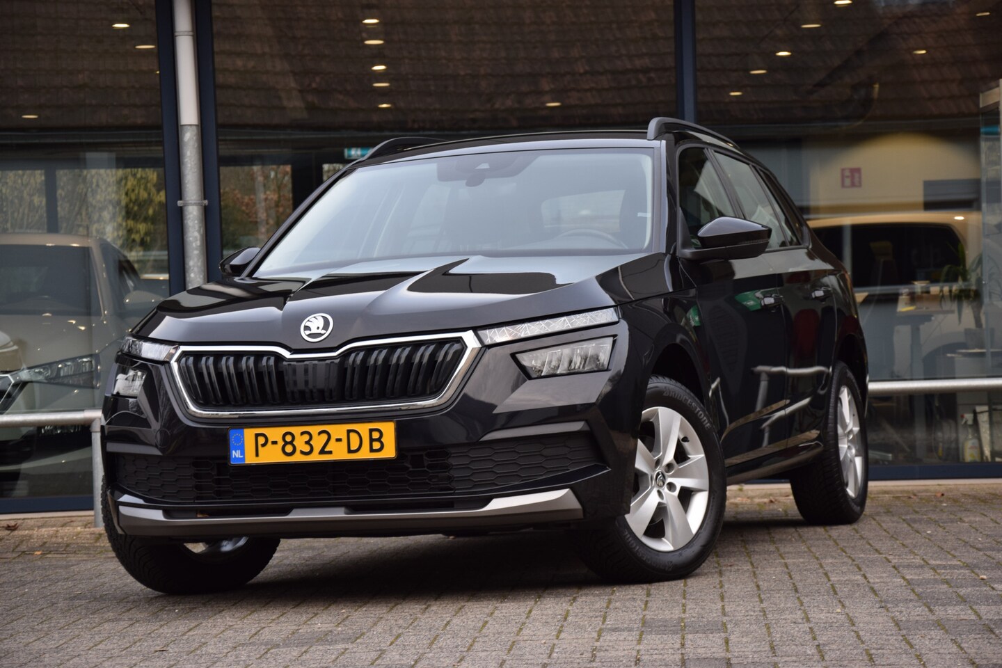 Skoda Kamiq - 1.0 TSI 110PK Ambition DSG Automaat | BOVAG Garantie | Org. NL | Trekhaak | DAB | Apple Ca - AutoWereld.nl