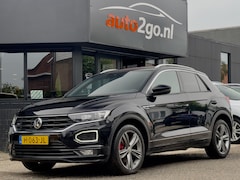 Volkswagen T-Roc - 1.5 TSI AUT7 R-LINE SPORT NAVI DIGIDASH APPLE.CARPLAY 18INCH.LMV PDC ORG.121d.KM