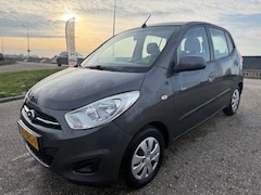 Hyundai i10 - 1.0 i-Drive Cool Dealeronderhouden Airco NAP Trekhaak 1Eigenaar