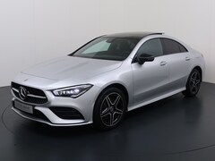 Mercedes-Benz CLA-Klasse - 250e AMG // SoH 93, 9% // Panoramadak // Nightpakket // Sfeerverlichting // Carplay // Cam