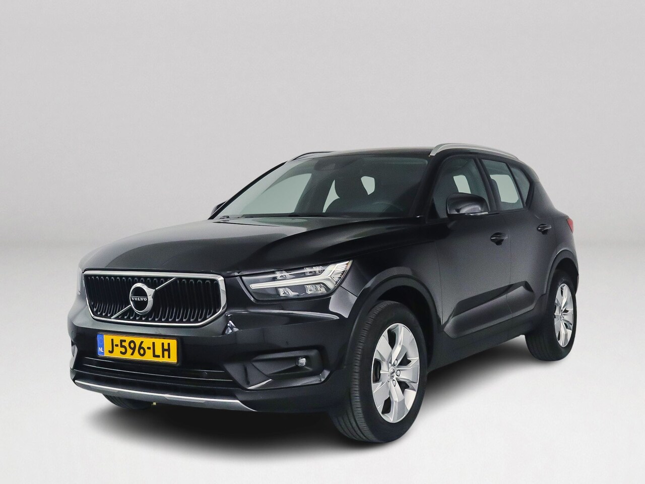 Volvo XC40 - T2 Business Pro | Cruise control | Navigatie - AutoWereld.nl