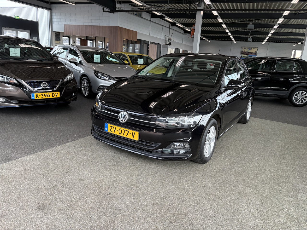 Volkswagen Polo - 1.0 TSi 95pk Comfortline 5-drs. CAMERA/NAVI/CARPLAY/ADAPT.CRUISE/15INCH - AutoWereld.nl