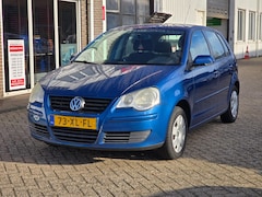 Volkswagen Polo - 1.4-16V Optive 5 DEURS|AIRCO|ELEKTR. RAMEN