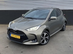 Toyota Yaris - 1.5 Hybrid 115 First Edition Navigatie Apple CarPlay/Android Auto, achteruitrij camera, ad