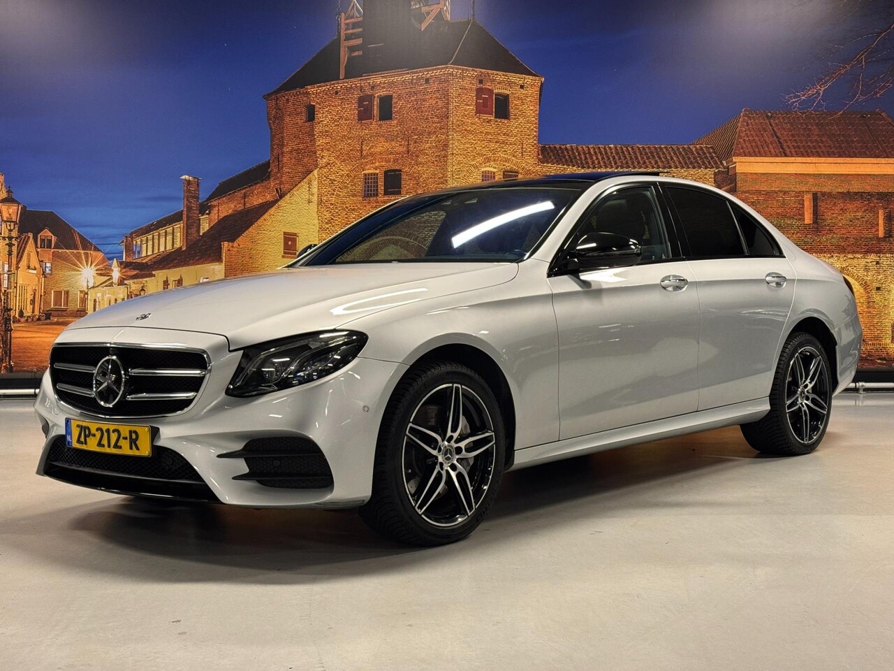 Mercedes-Benz E-klasse - 300e Premium+ AMG Aut Panodak Burmester 360° Camera - AutoWereld.nl